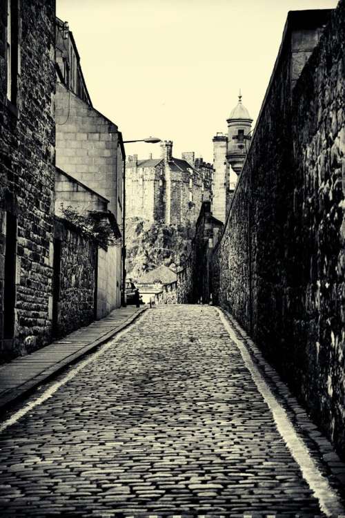 edinburgh darkedinburgh castle scotland