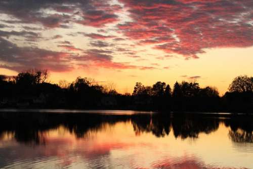 #sunset #lake