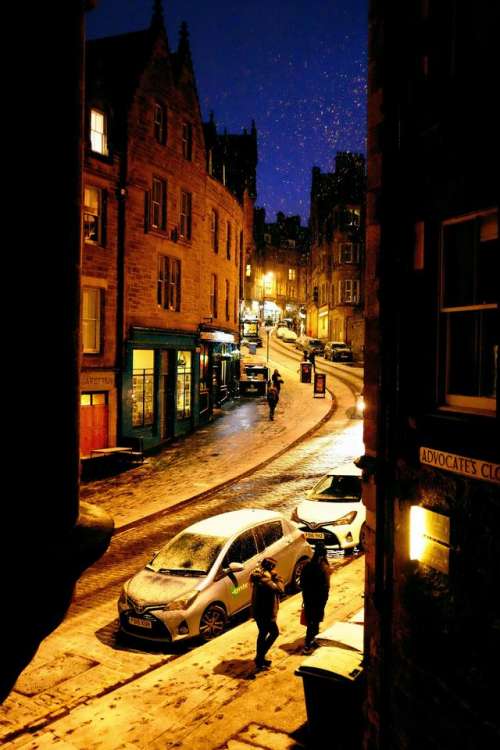 edinburgh scotland darkedinburgh night