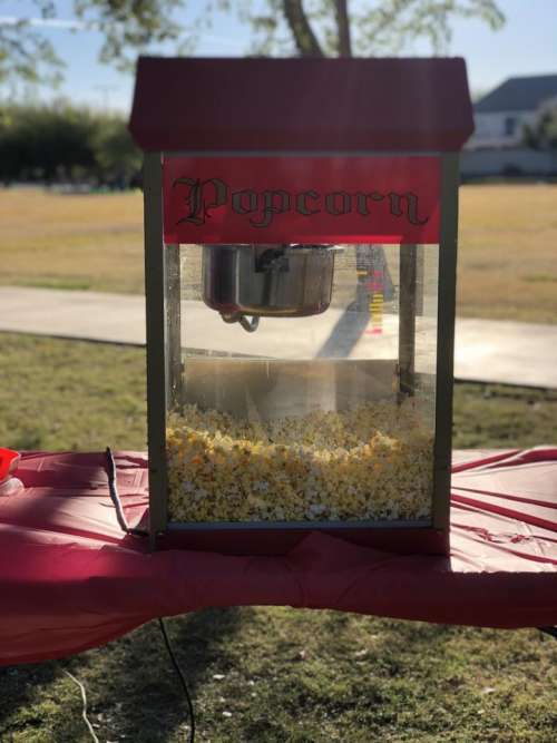 Popcorn machine pop snack popcorns