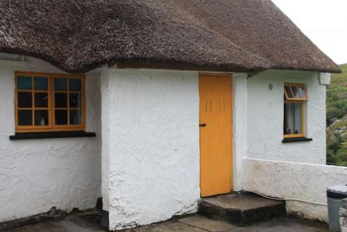 Thatched Roof Cottage Yellow Door Doorway Ireland
