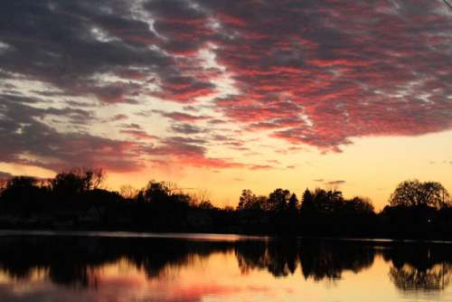 #sunset #lake