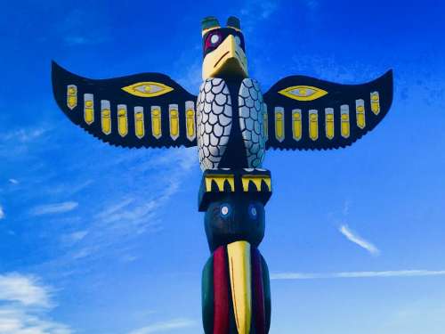 Eagle Native American art totem