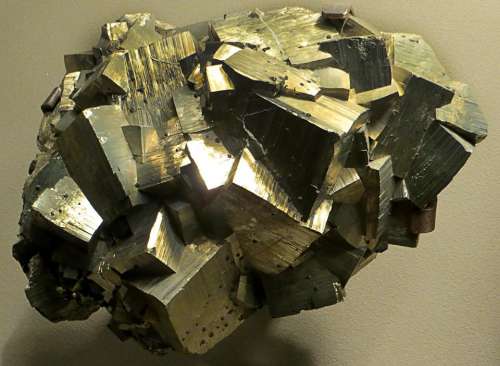 gold pyrite crystal mineral rock