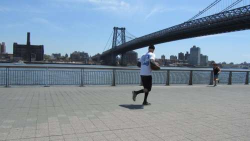 jogger NYC bridge city New York