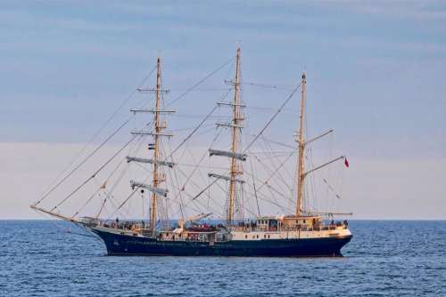 boat sailing ship masts wooden
