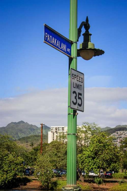 signs street Hawaii Honolulu street sign