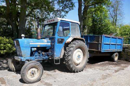 tractor Ford vehicle agriculture transport