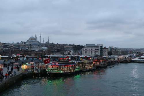 Eminönü Süleymaniye Boat Fisherman Fatih Istanbul