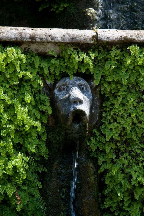 Fountain Person Head Water Flowing Sculpture