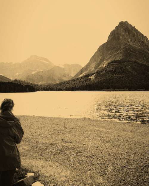 Swiftcurrent Lake Mountain Lake Nature Landscape