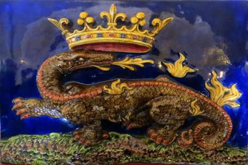 French royal salamander emblem