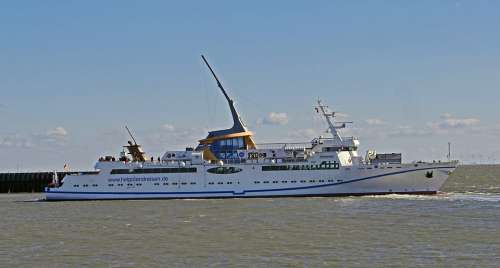 Helgoland Ferry Departure Cuxhaven Elbe
