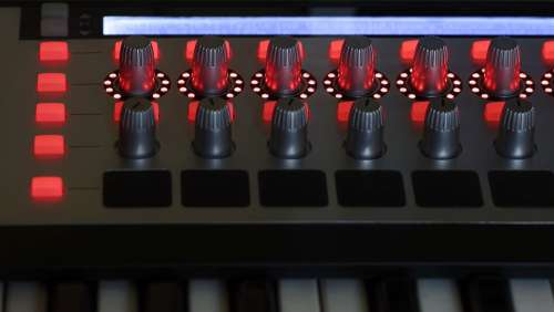 Keyboard Electronic Synthesizer Technology Sound