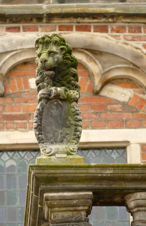 Lion Image Statue Sculpture Stone Shield Weapon