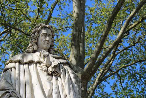 Montesquieu Bordeaux Monument Statue Philosopher