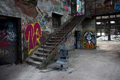 stairsabandoned abandoned place lost place graffiti rusty