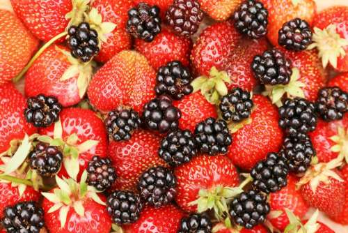 close up   macro   strawberries   blackberries   strawberry