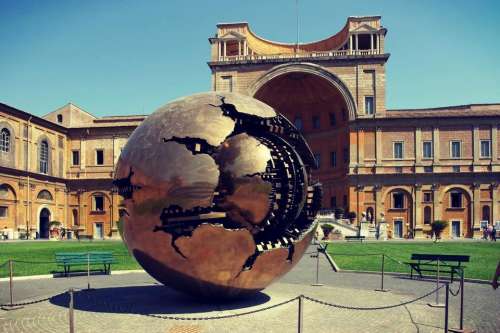 Vaticano vatican sculpture travel tourism 