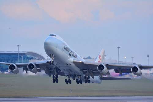 Aircraft Airport Flight Boeing 747 Sky Air