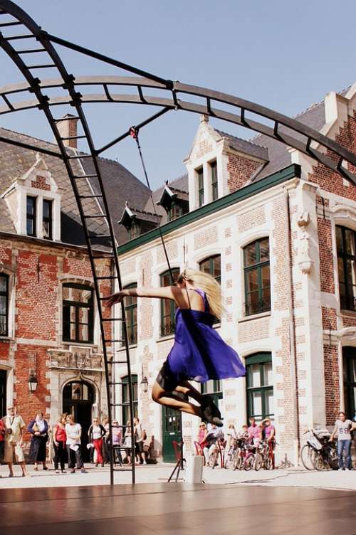 Circus Woman Person Acrobats Performance