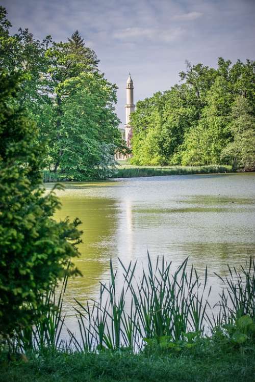 Lake Reflection Monument Landscape Park Scenic