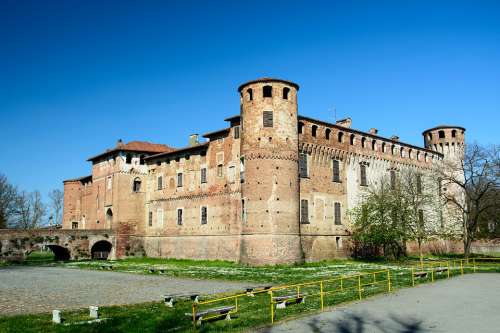 Monticelli D'Ongina Castle Emilia Fortification