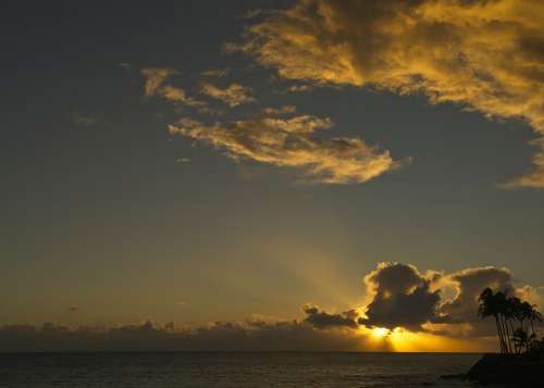 Sunset Fiery Sea Clouds Golden Scenic Ocean