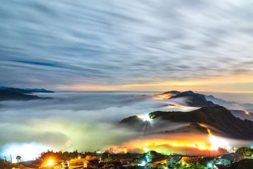 Taiwan Top Stone Table And A Sea Of Clouds Night View