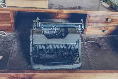 Typewriter Underwood Writer To Write Typing Retro