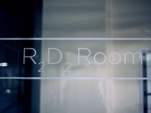 r2d2 room startups office co-working