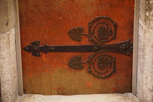 ornate metalwork hinge