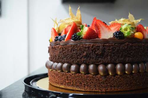 chocolate gateau bolo cake strawberry