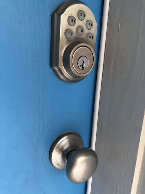 doorhandle door handle door blue door front door