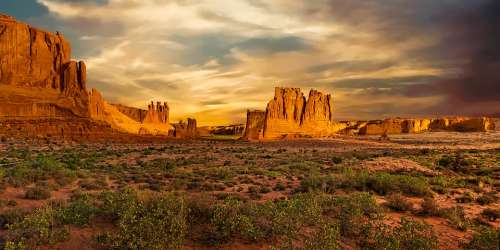 Arches National Park Utah Courthouse Towers Desert