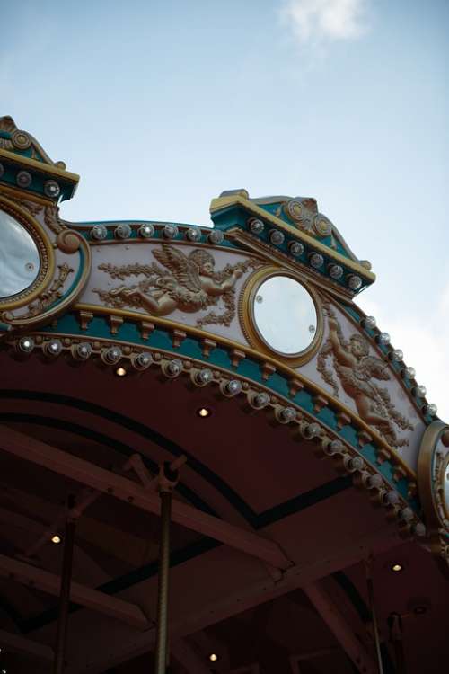 Carousel Merry-Go-Round Amusement Park Ride