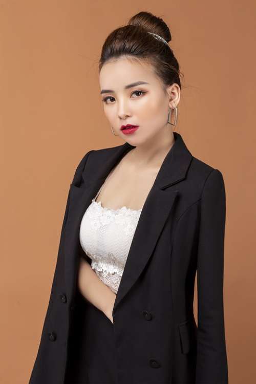 Fashion Asian Japanese Chinese Beautiful Woman