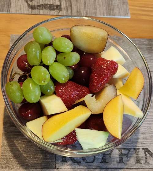 Fruit Healthy Vitamins Eat Strawberries Food