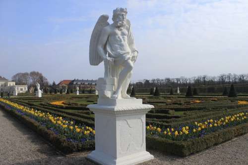 Garden Sculpture Angel Statue