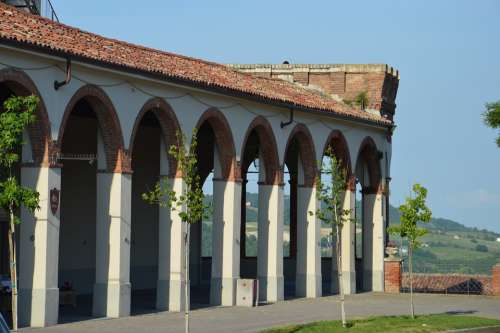 Moncalvo Monferrato Portici Piazza Nature Hills