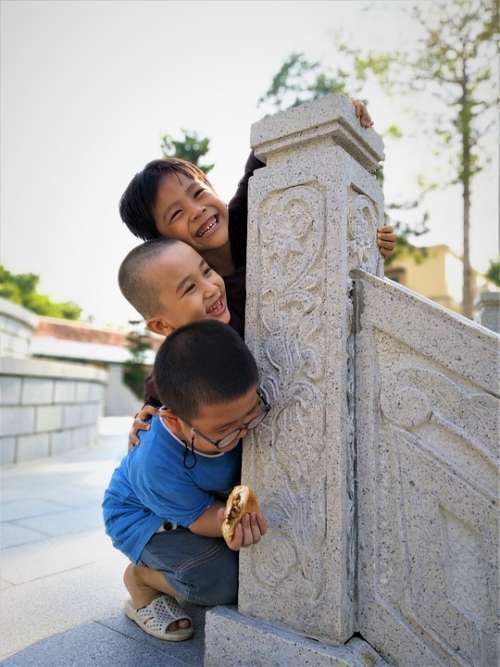 Monk Little Monk Buddha Pagoda 3 Children Child