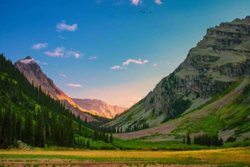 Mountain Valley Green Nature Mountains Scenic