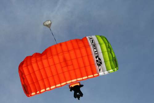 Parachute Flying Paragliding