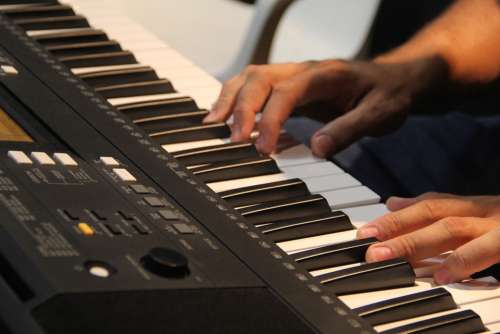 Play Music Instrument Key Keyboard