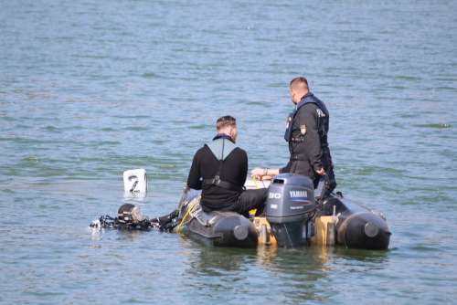 Police Divers Boat Diving Water Blue Underwater