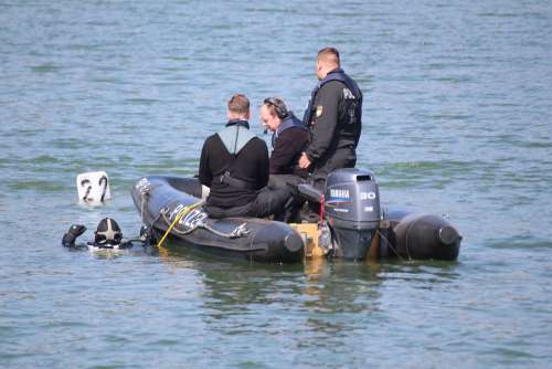 Police Divers Boat Diving Water Blue Underwater