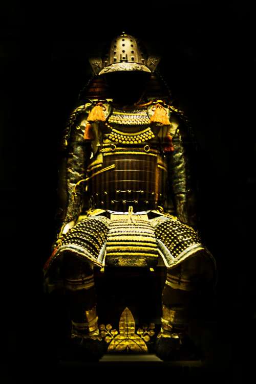 samurai gold armour statue