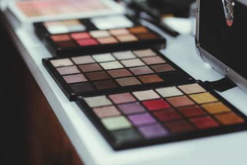 makeup kit colorful cosmetics
