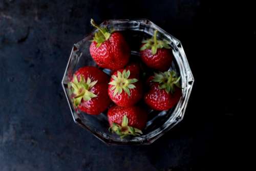 food eat fruits strawberries bowl