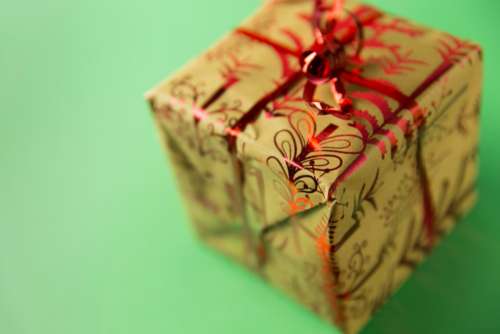 christmas gift green background present